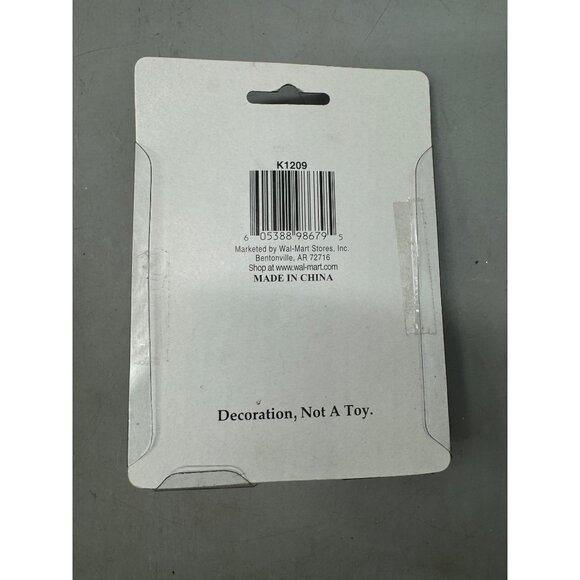 Holiday Time Village Collectibles Set Of 3 Figurines Made In China READ - Picture 7 of 7